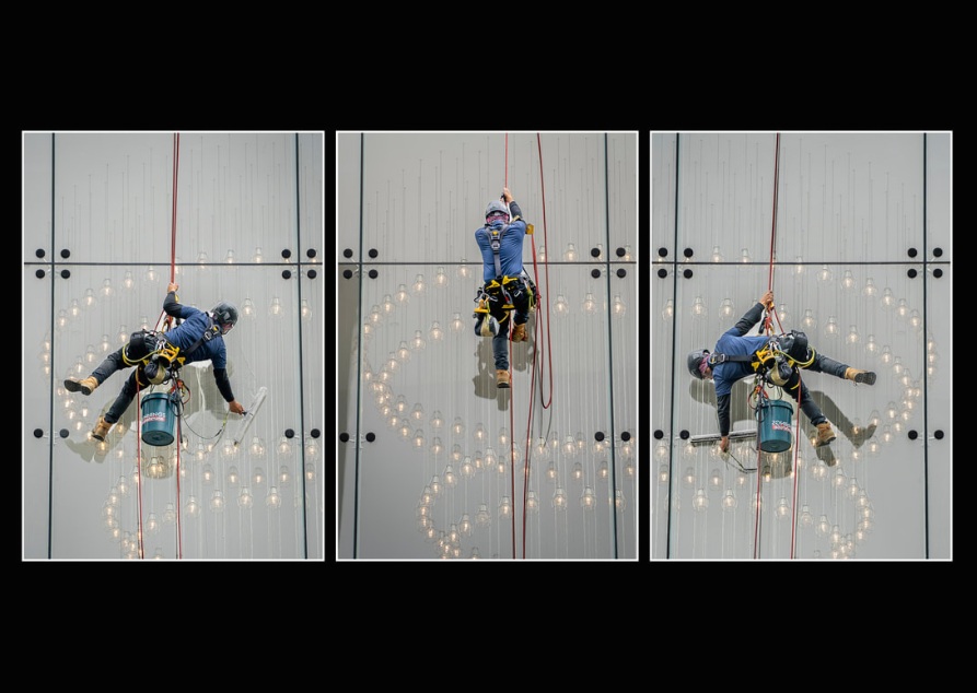 Window Washer Extraordinaire by Karen Kendall-Jarvis LPSNZ